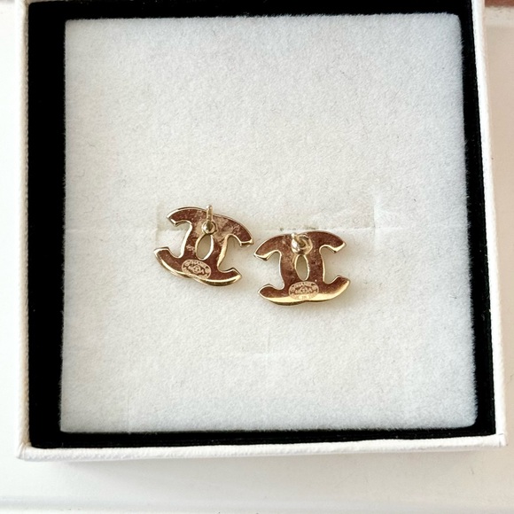 Chanel Crystal CC Logo Earrings - Picture 4 of 5
